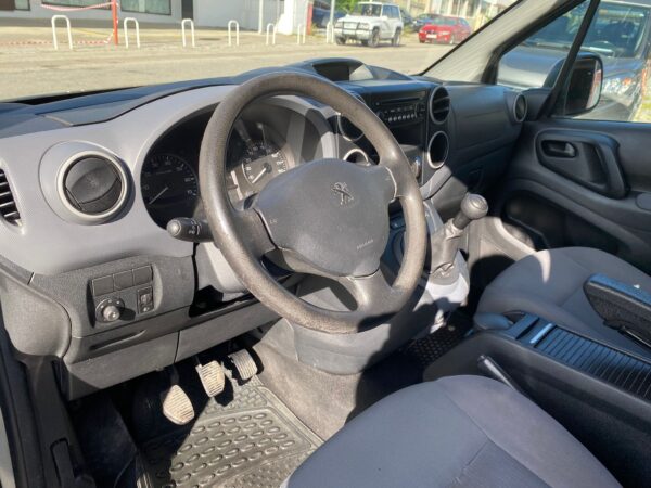 PEUGEOT - Partner Tepee Access 1.6 HDi 92cv Euro 5 - Imagen 7