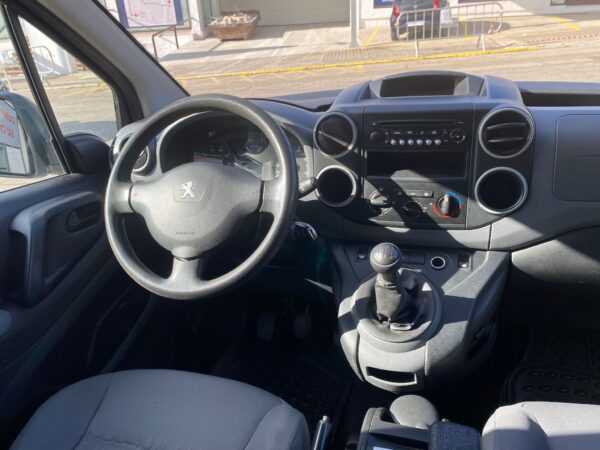 PEUGEOT - Partner Tepee Access 1.6 HDi 92cv Euro 5 - Imagen 6