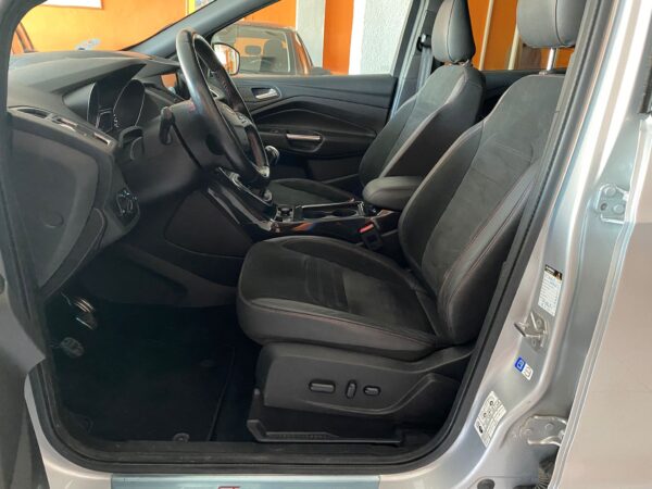 FORD - Kuga 2.0 TDCi 110kW 4x2 ASS STLine - Imagen 8