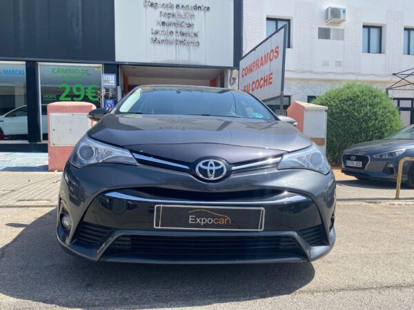 TOYOTA Avensis 2.0 150D ADVANCE