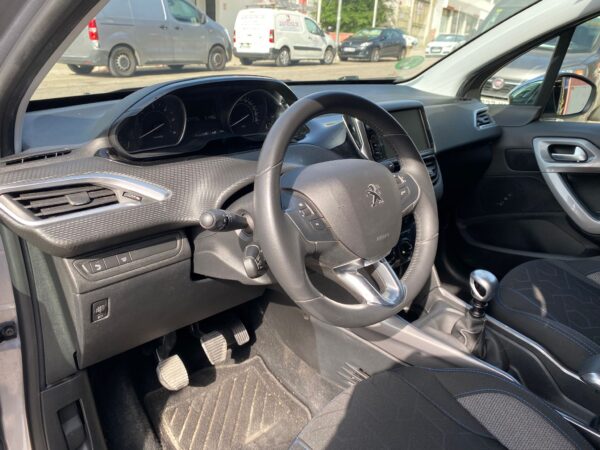 PEUGEOT 2008 Style 1.6 BlueHDi 73KW 100CV - Imagen 7