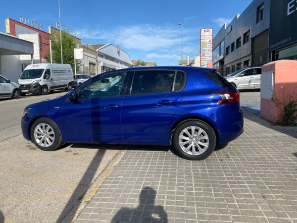 PEUGEOT - 308 5p Style PureTech 130 SS 6 Vel. - Imagen 3