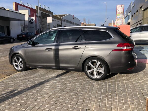 PEUGEOT - 308 SW Allure 1.2 PureTech 96KW 130CV Auto - Imagen 4