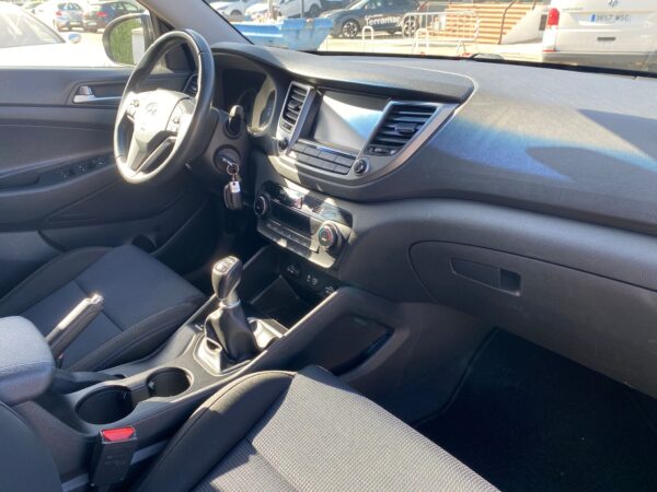 HYUNDAI TUCSON 1.7 CRDi 85kW 115CV BD Klass Nav 4x2 - Imagen 13