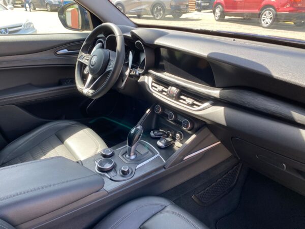 ALFA ROMEO Stelvio 2.2 Diesel 140kW 190CV Executive AWD - Imagen 13