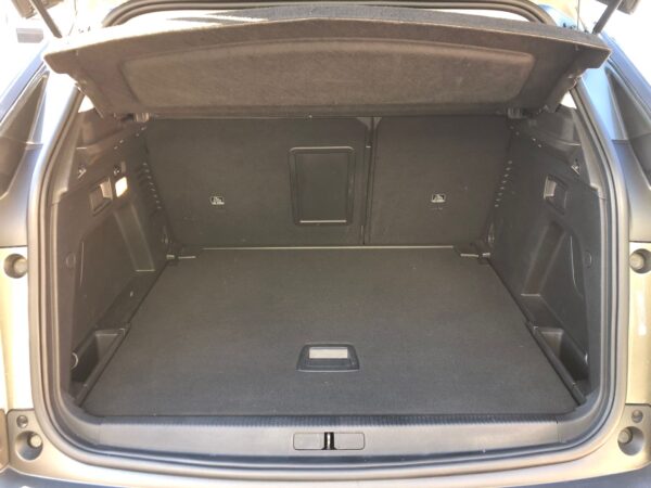 PEUGEOT 3008 1.2 PureTech 96KW 130CV SS Allure - Imagen 13