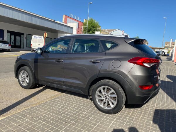 HYUNDAI TUCSON 1.7 CRDi 85kW 115CV BD Klass Nav 4x2 - Imagen 3