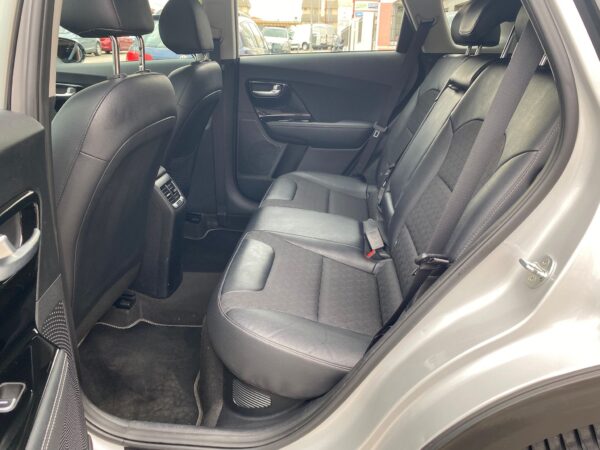 KIA Niro 1.6 GDi HEV 104kW 141CV Drive - Imagen 14