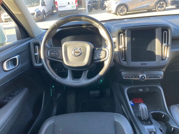 VOLVO XC40 2.0 D3 Momentum Auto - Imagen 6