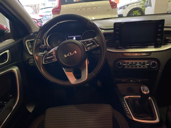 KIA ceed 1.0 TGDi 88kW 120CV Drive - Imagen 6