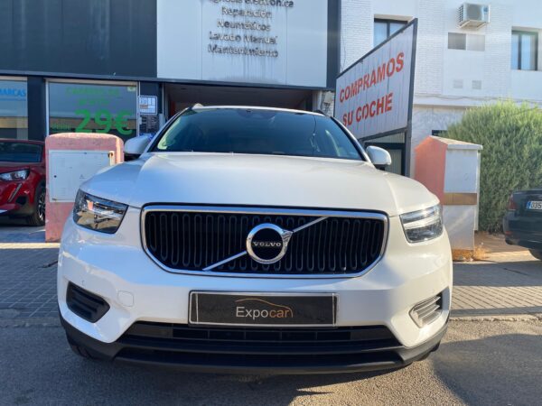 VOLVO XC40 2.0 D3 Momentum Auto