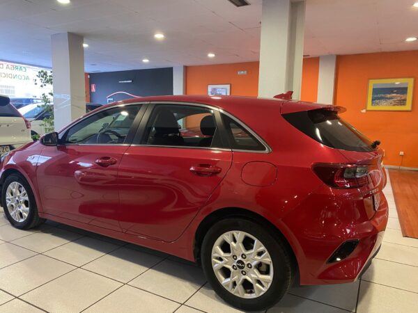 KIA ceed 1.0 TGDi 88kW 120CV Drive - Imagen 3