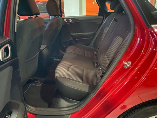 KIA ceed 1.0 TGDi 88kW 120CV Drive - Imagen 14