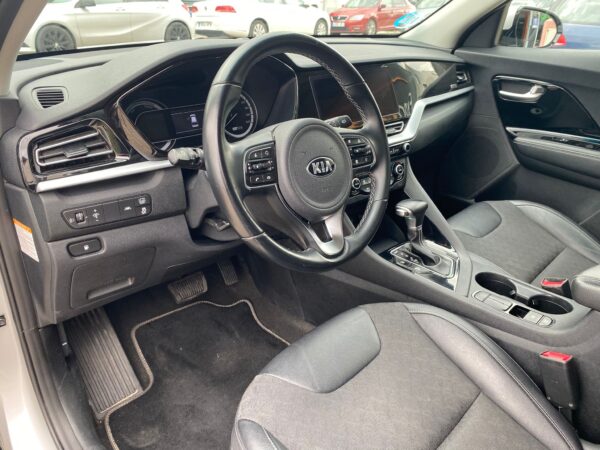 KIA Niro 1.6 GDi HEV 104kW 141CV Drive - Imagen 8