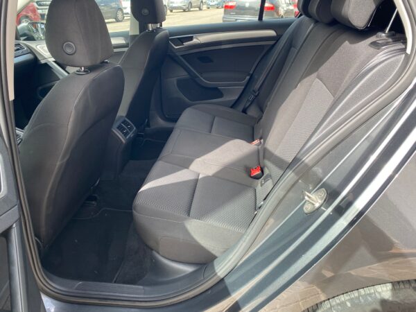 VOLKSWAGEN Golf Advance 1.0 TSI 81kW 110CV - Imagen 11