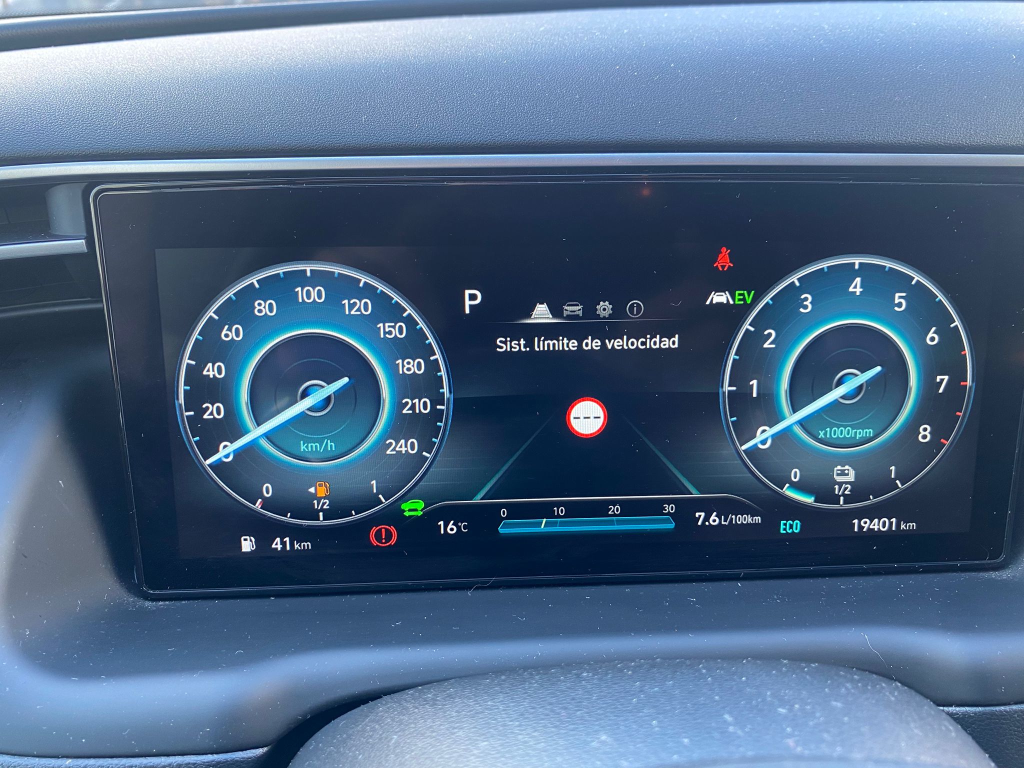 HYUNDAI TUCSON 1.6 TGDI 132kW 48V Style Teal DCT 4x4 - Imagen 10