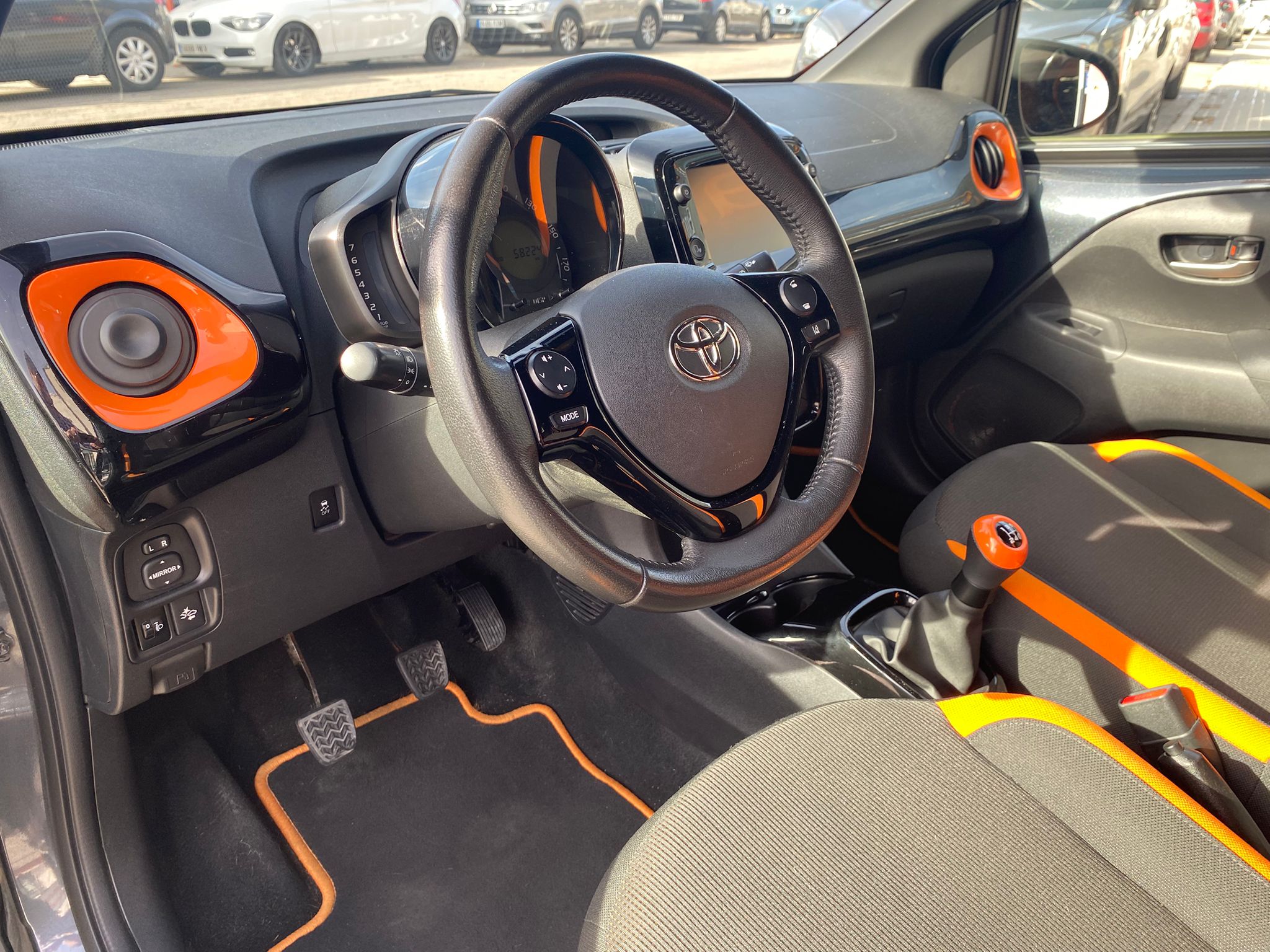 TOYOTA Aygo 1.0 70 xcite JBL - Imagen 8