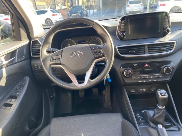 HYUNDAI TUCSON 1.6 CRDI 85kW 116CV SLE 4X2 - Imagen 6