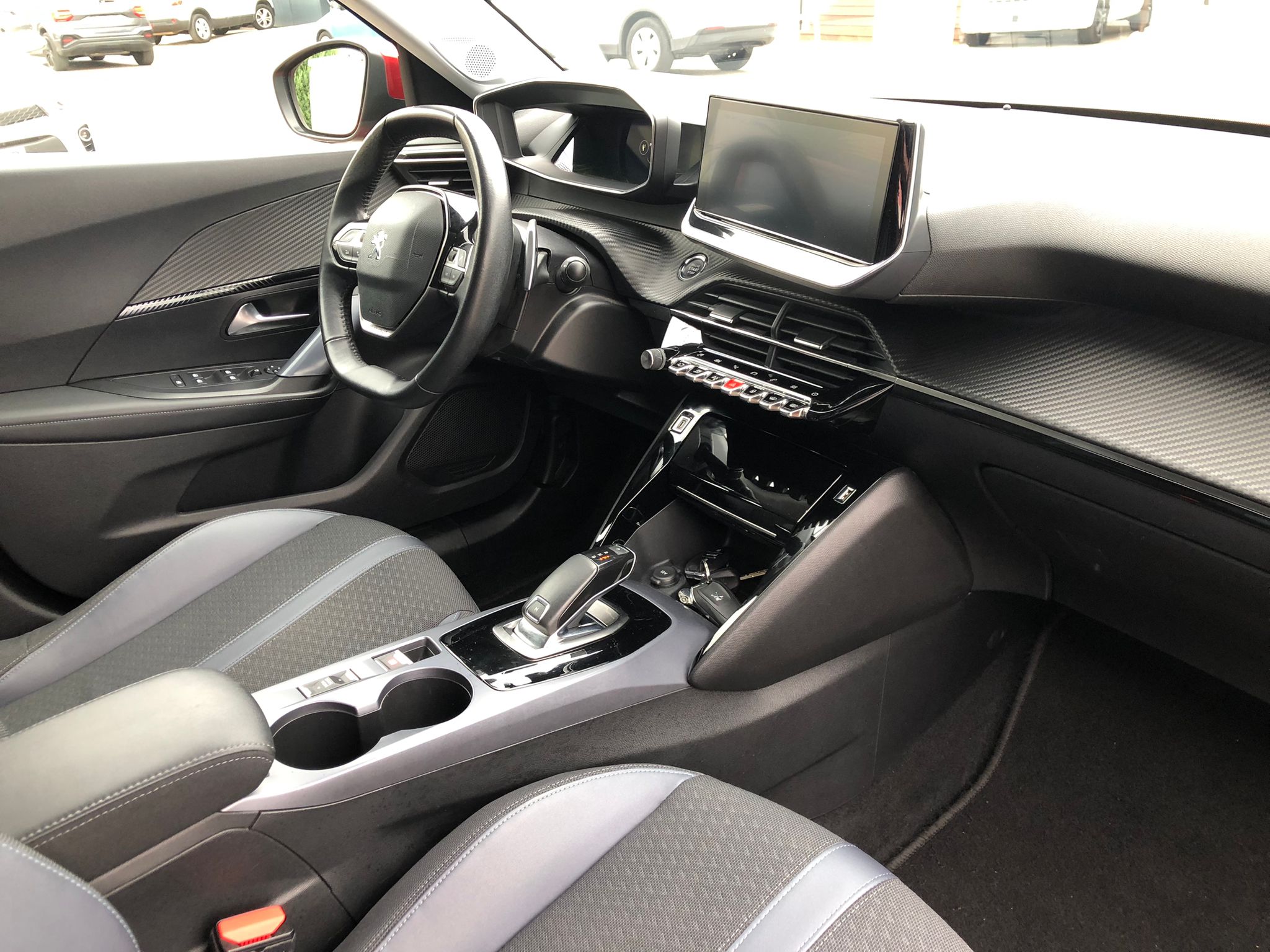 PEUGEOT 2008 Allure BlueHDI 130 SS EAT8 - Imagen 13