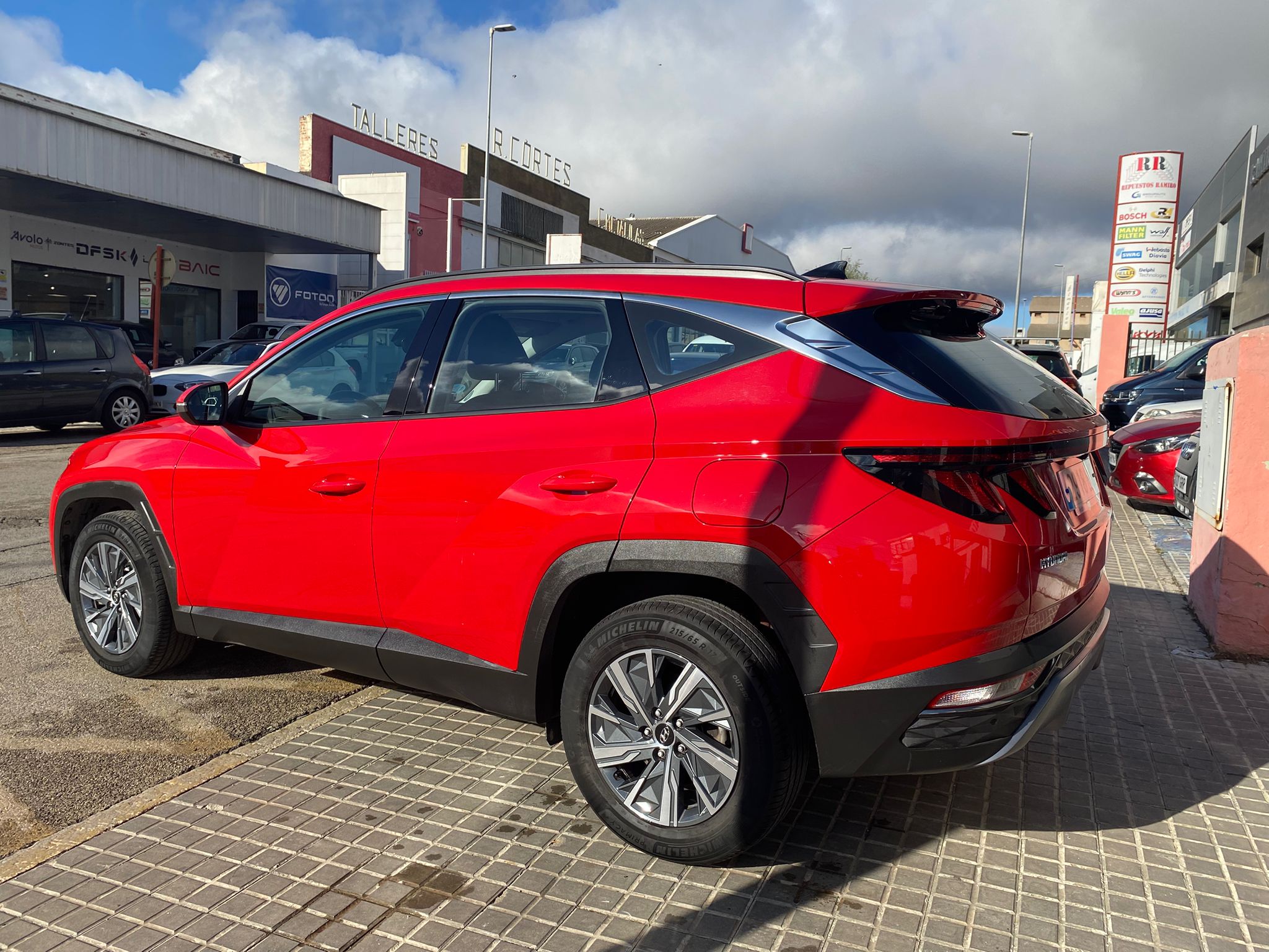 HYUNDAI TUCSON 1.6 TGDI 132kW 48V Style Teal DCT 4x4 - Imagen 3