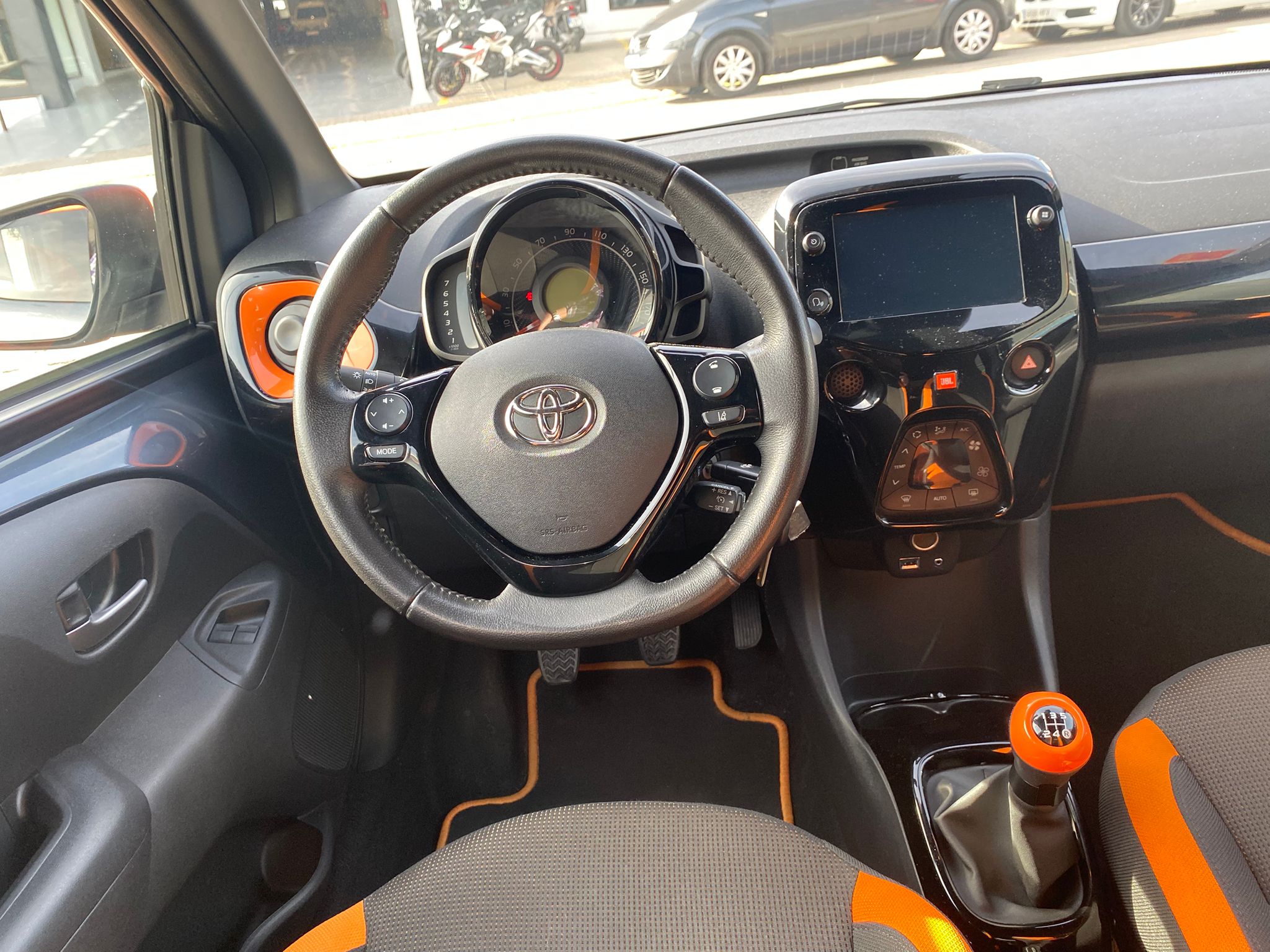 TOYOTA Aygo 1.0 70 xcite JBL - Imagen 6