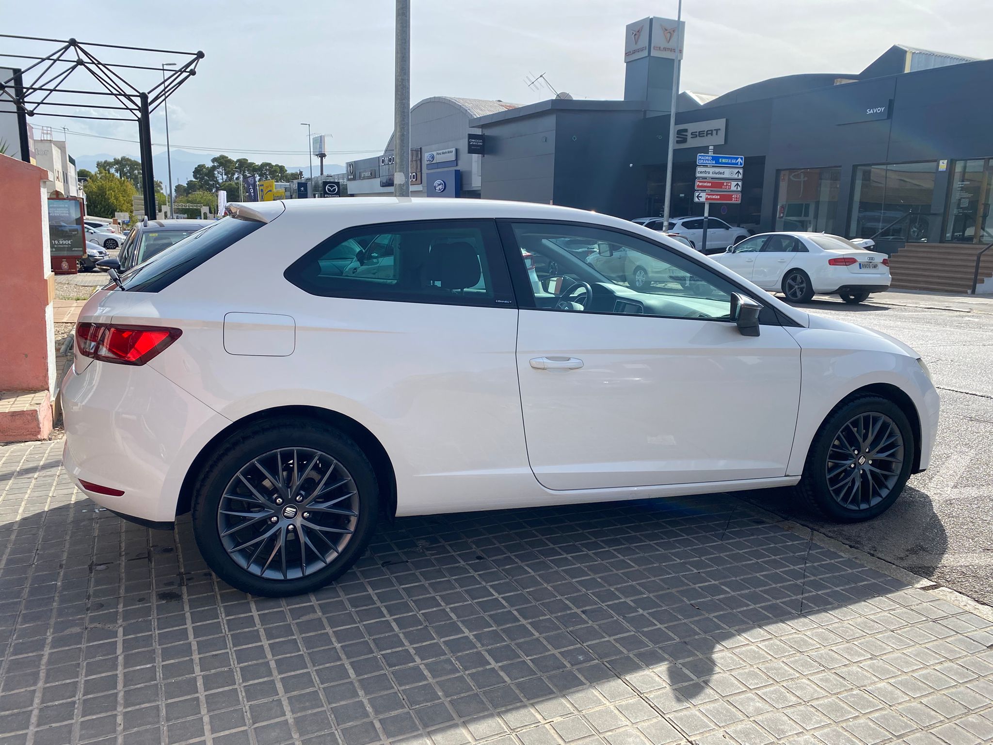 SEAT León 1.4 TSI 125cv StSp Style Connect - Imagen 4