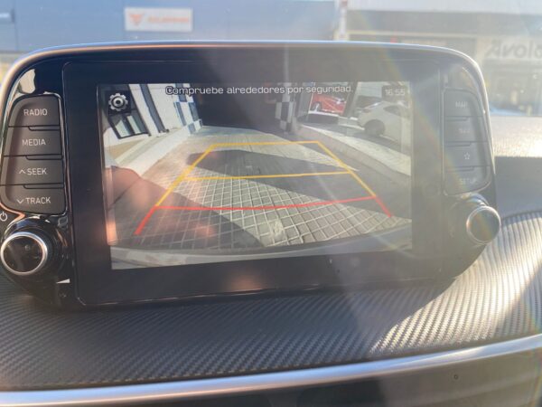 HYUNDAI TUCSON 1.6 CRDI 85kW 116CV SLE 4X2 - Imagen 9