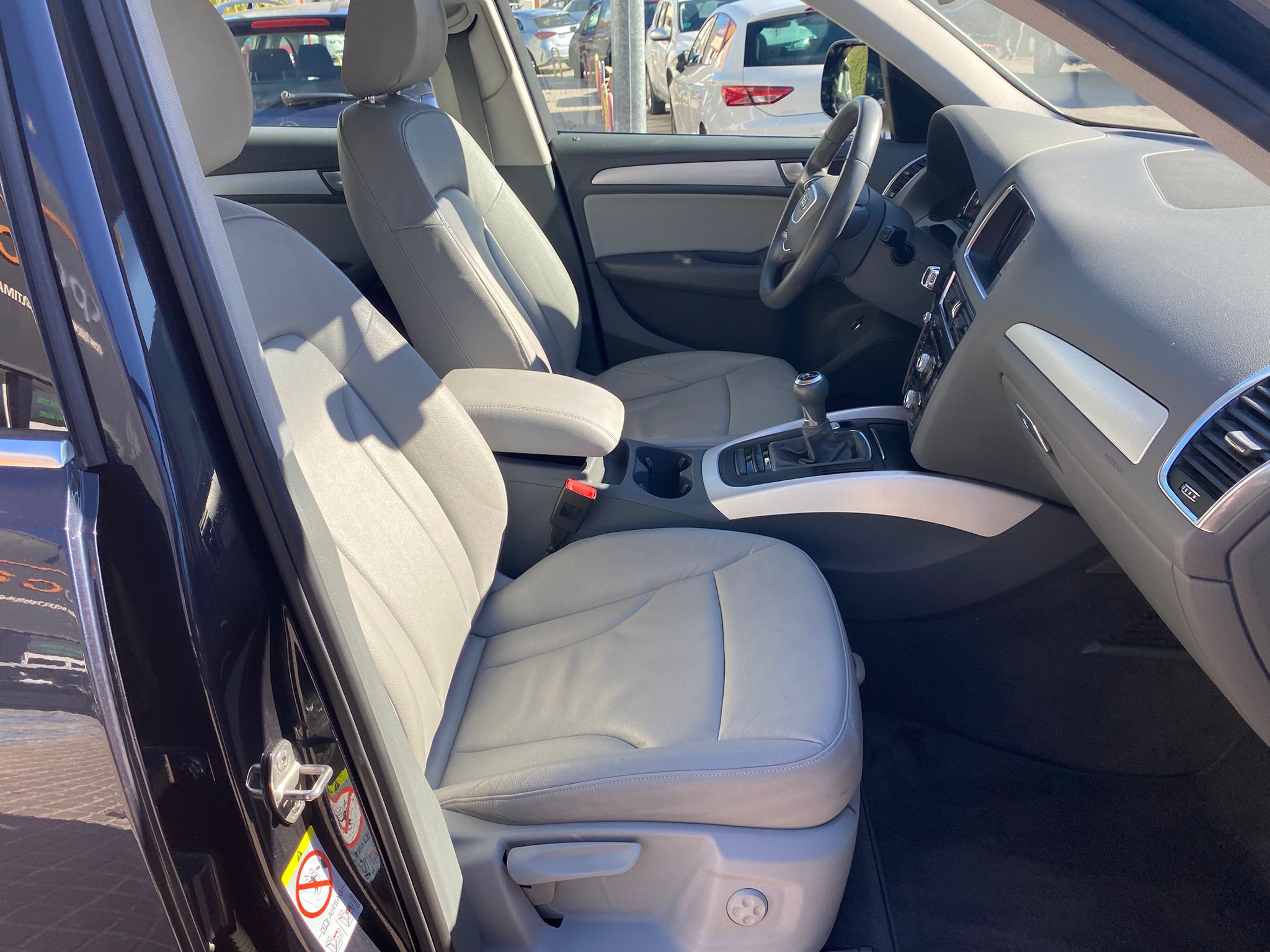 AUDI Q5 2.0 TDI 150cv Ambition - Imagen 9