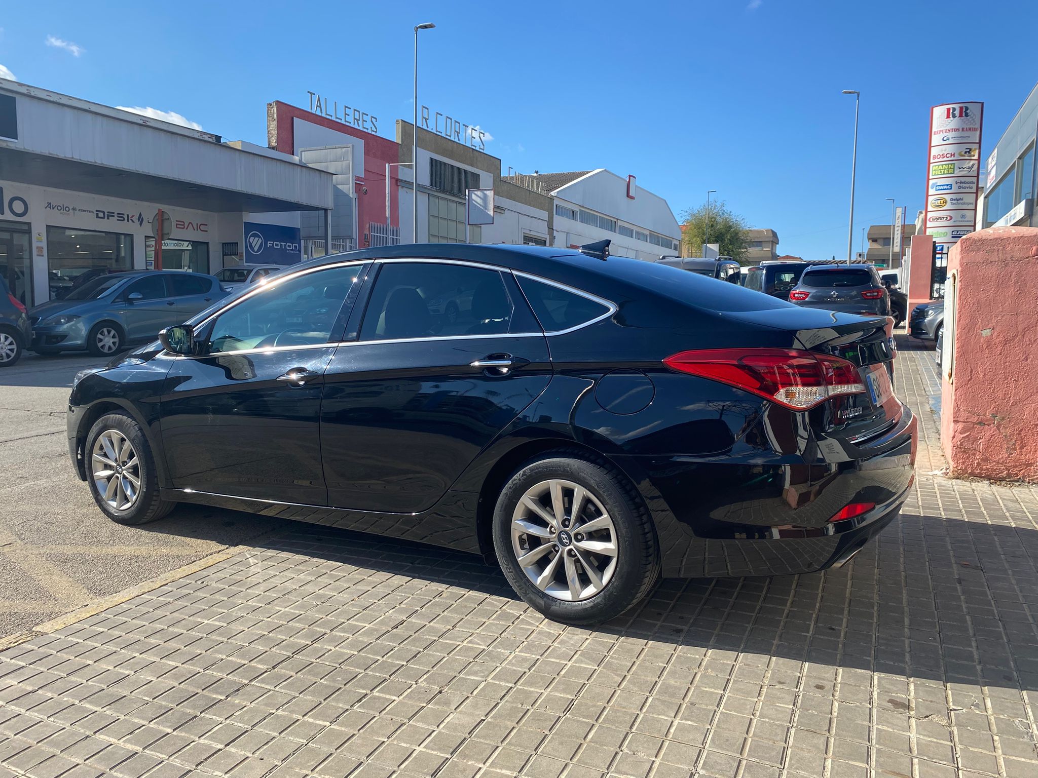 HYUNDAI i40 1.7 CRDi 85kW 115CV BlueDrive Tecno - Imagen 3