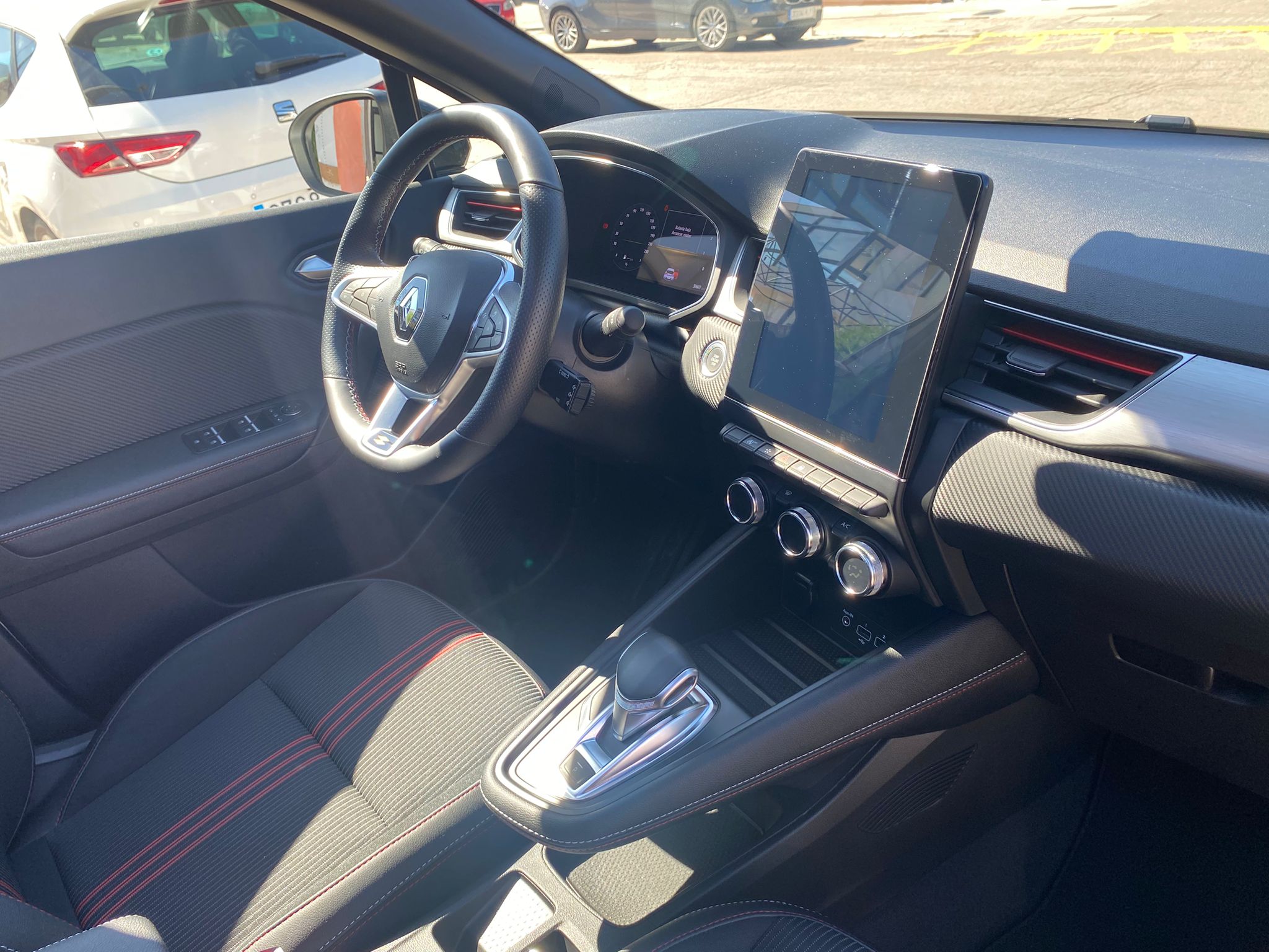 RENAULT Captur RS Line TCe 160 EDC - Imagen 17