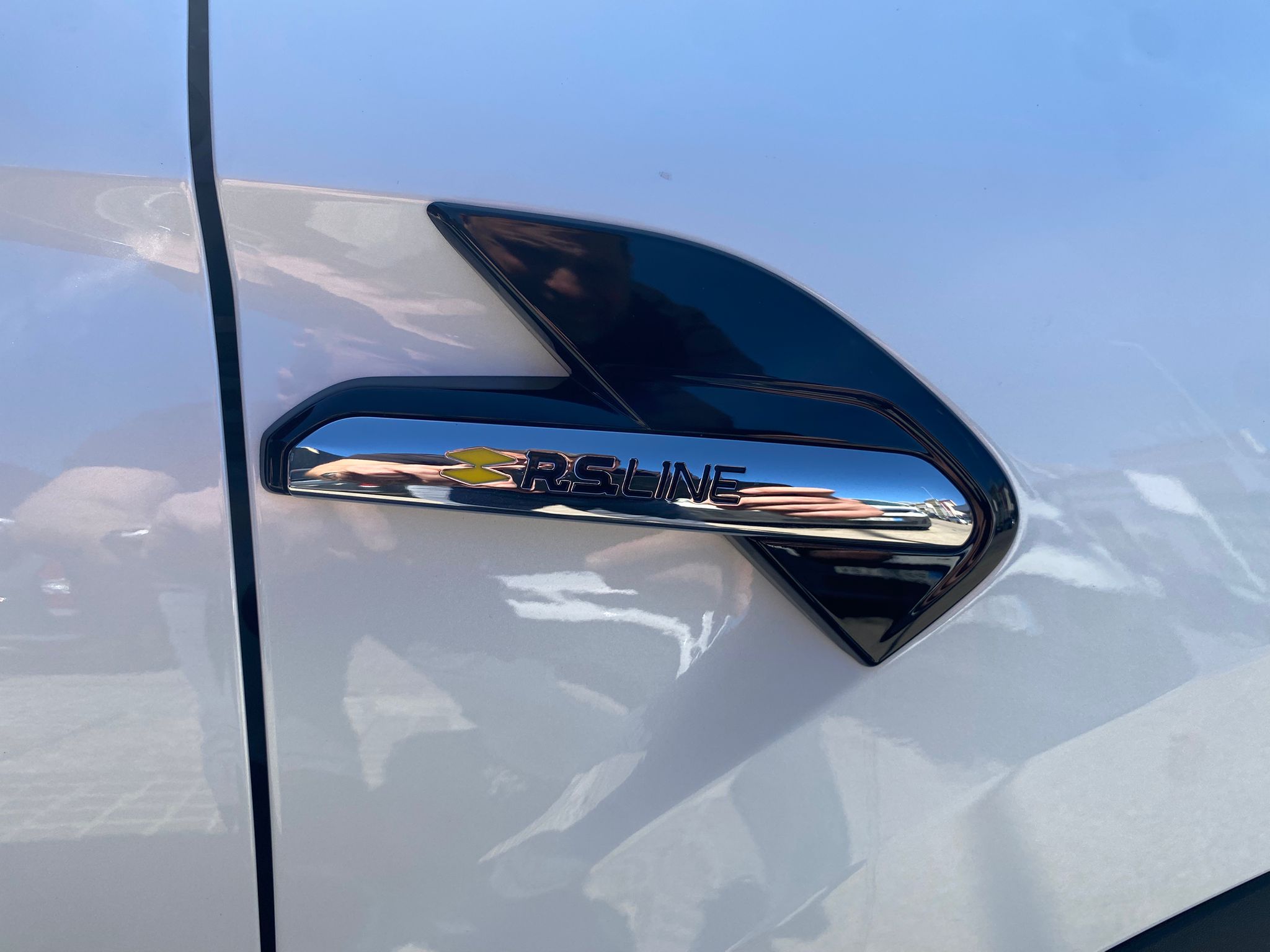 RENAULT Captur RS Line TCe 160 EDC - Imagen 14