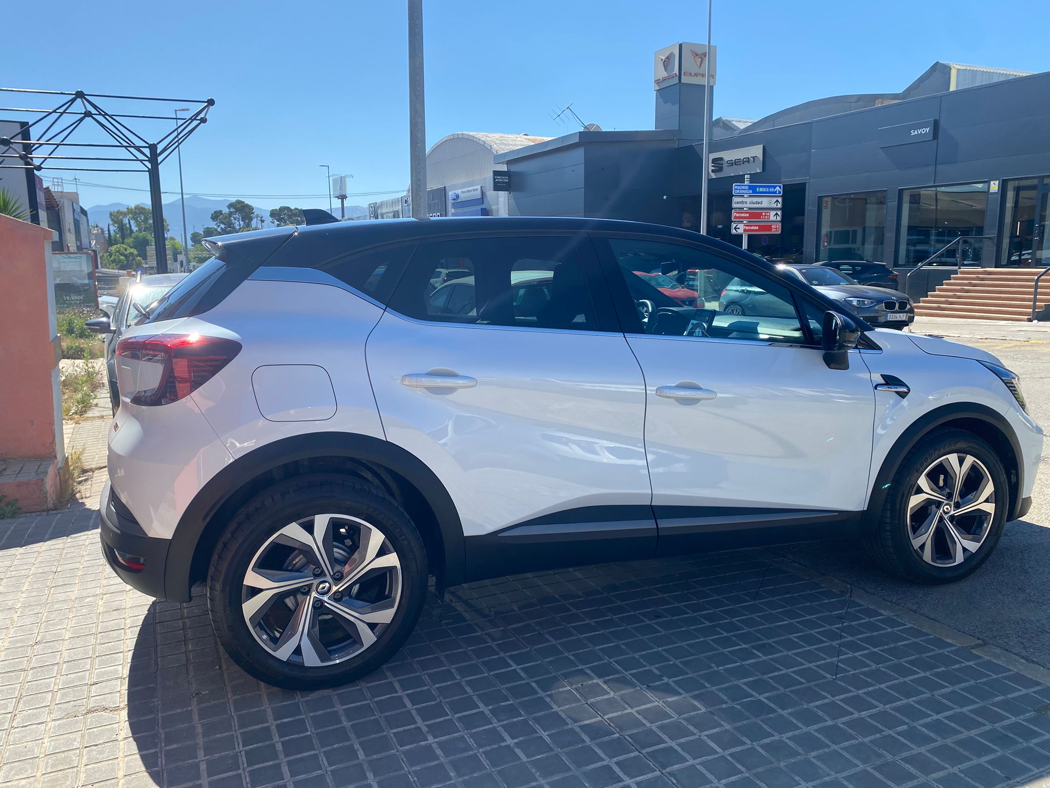 RENAULT Captur RS Line TCe 160 EDC - Imagen 4
