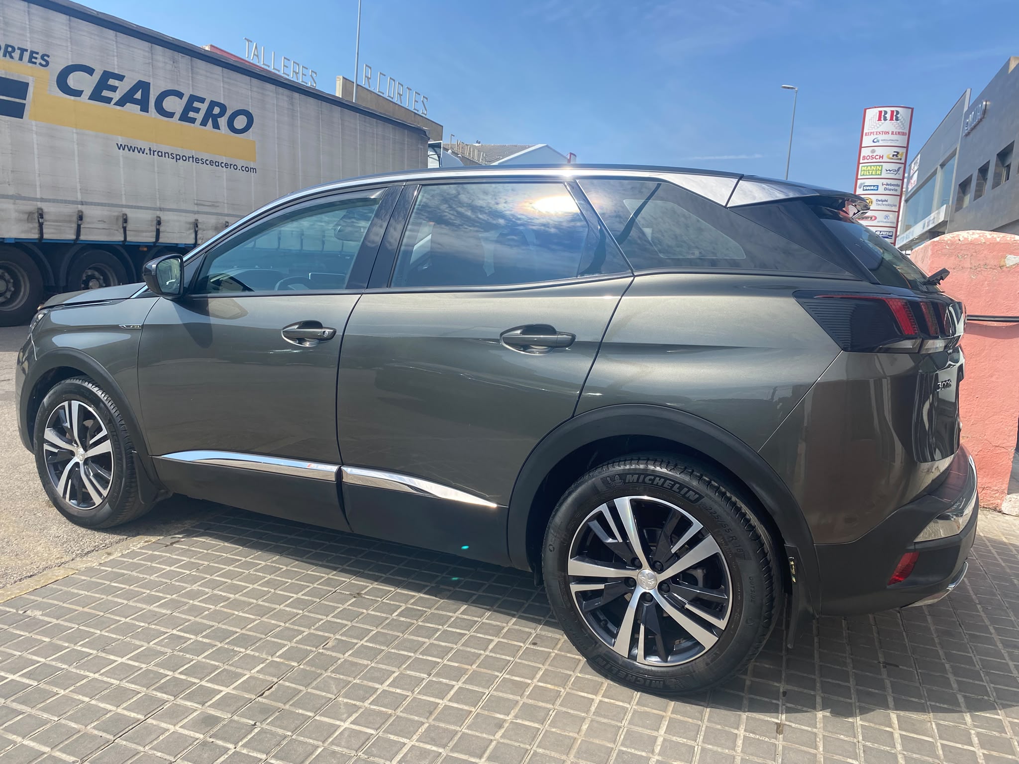 PEUGEOT 3008 1.6BLUEHDI 88KW 120CV ACTIVE SS - Imagen 3