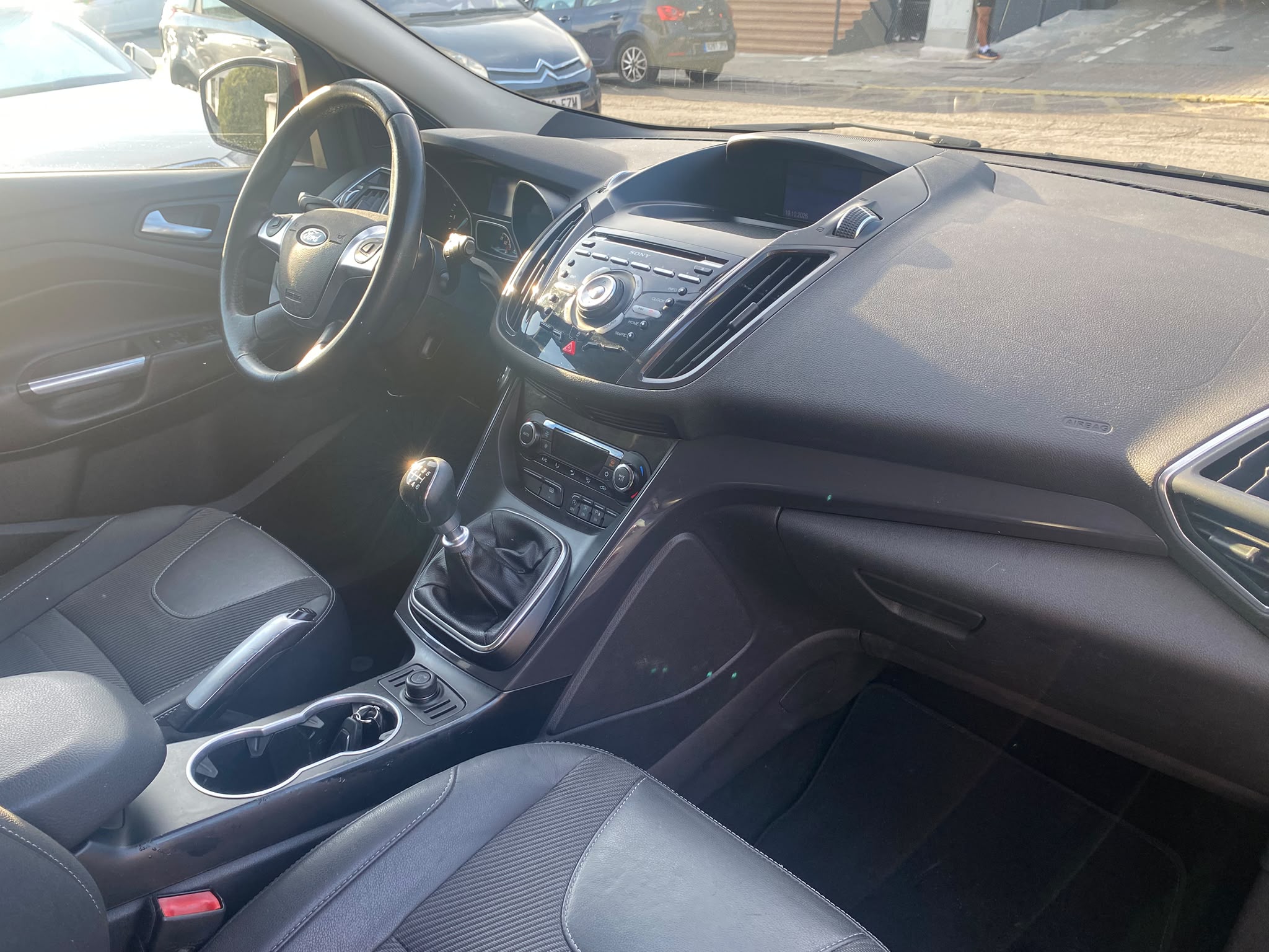 FORD Kuga 2.0 TDCi 120 4x2 Titanium - Imagen 10