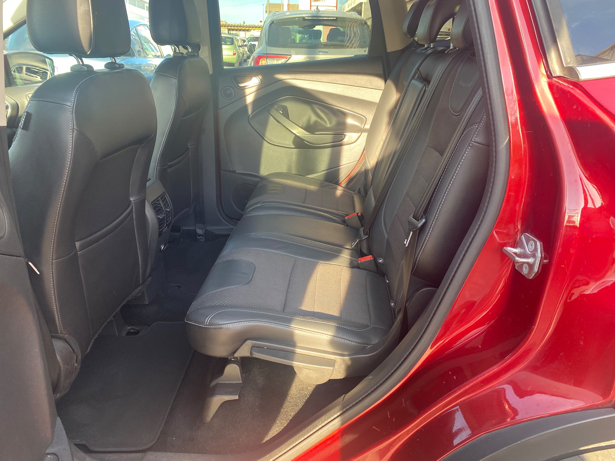 FORD Kuga 2.0 TDCi 120 4x2 Titanium - Imagen 11